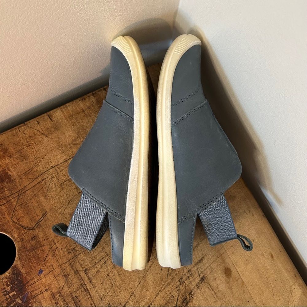 KEEN Lorelai 2 Slip-on Dark Blue Gray Leather Sneakers Elastic Back Women's 7 - Picture 9 of 14